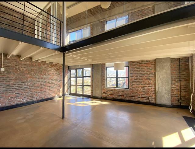 183M² OFFICE TO LET IN WOODSTOCK